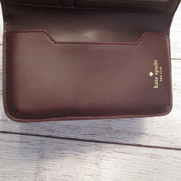 Kate Spade Laurel Way Red Glitter Wristlet - Picture 5 of 9